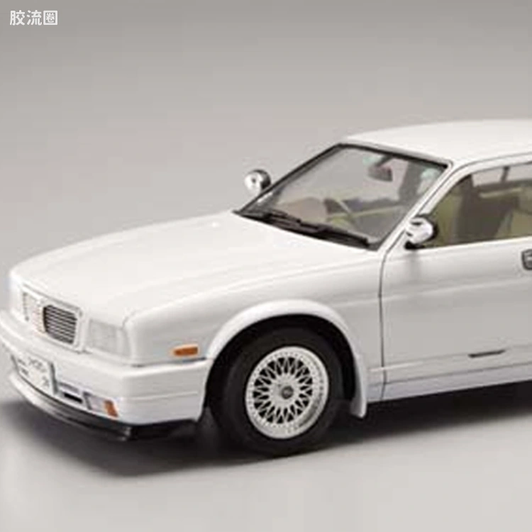 青岛社动漫题材拼装模型 1/24 Lowrider☆Boogie 07 水谷君的日产CIMA Y32 04057
