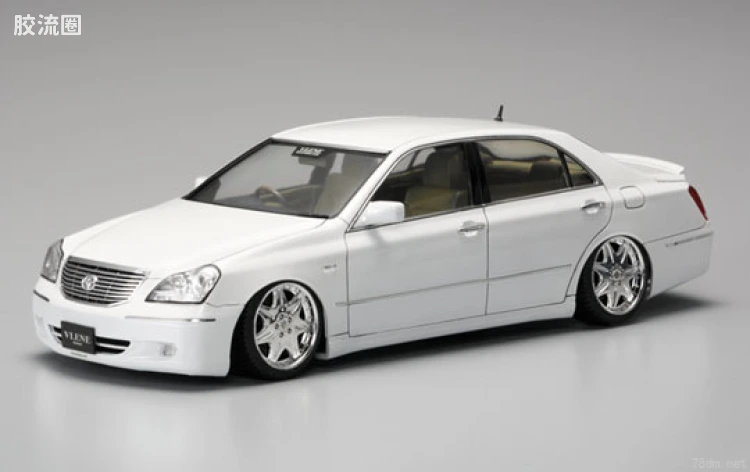 081 Vlene 18 Automobiles前期型04773