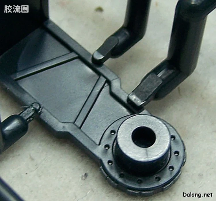万代综合拼装模型系列 R3 <战斗机甲萨芬格尔> 沃克加里亚 - 图片