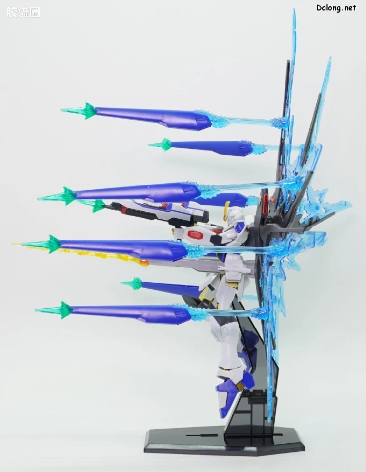 HGUC 网络限定版 强袭自由光之翼套装DX - 图片