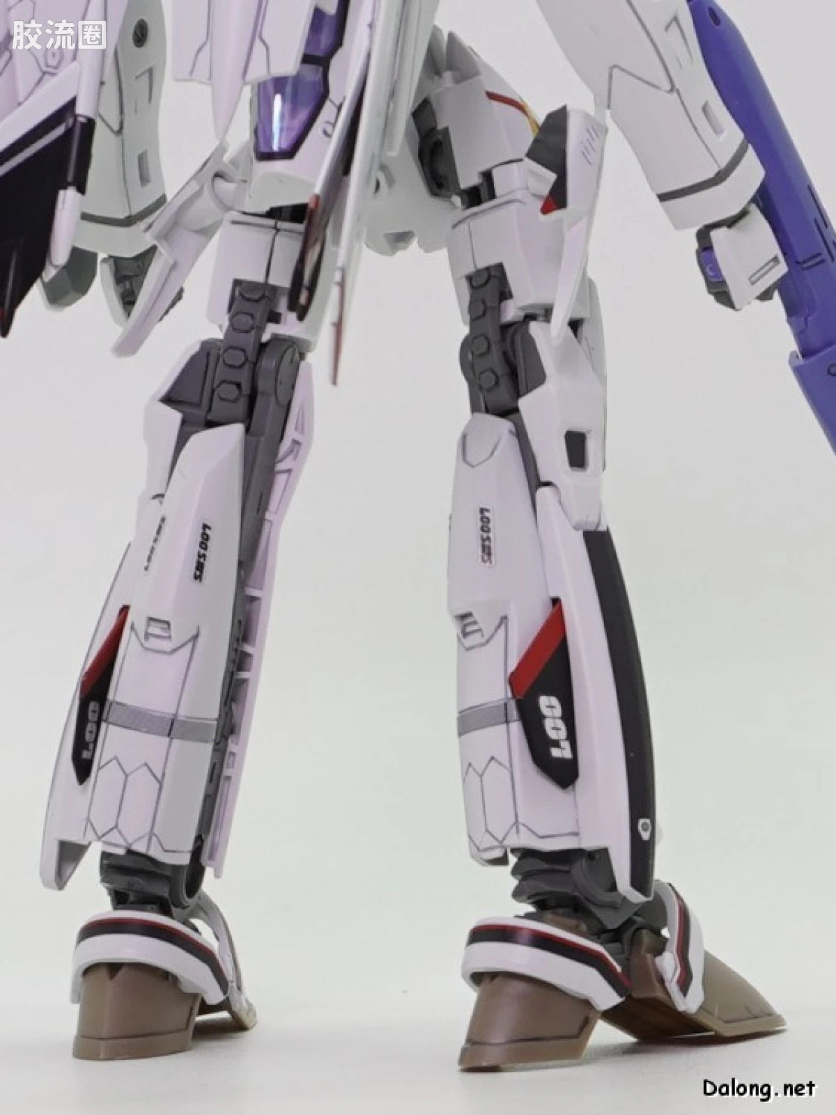 万代超时空要塞系列拼装模型 HG 1/100系列 VF-25F 弥赛亚女武神（早乙女阿尔特机） - 图片