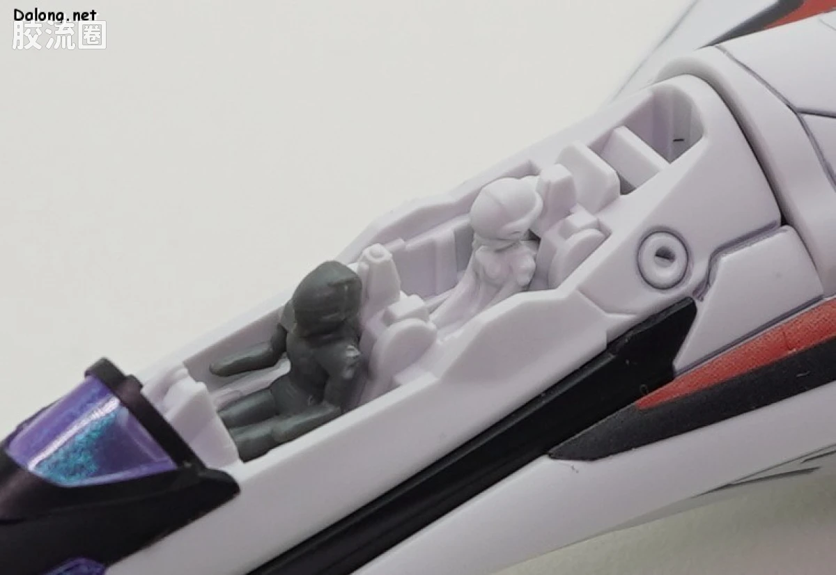 万代超时空要塞系列拼装模型 HG 1/100系列 VF-25F 弥赛亚女武神（早乙女阿尔特机） - 图片