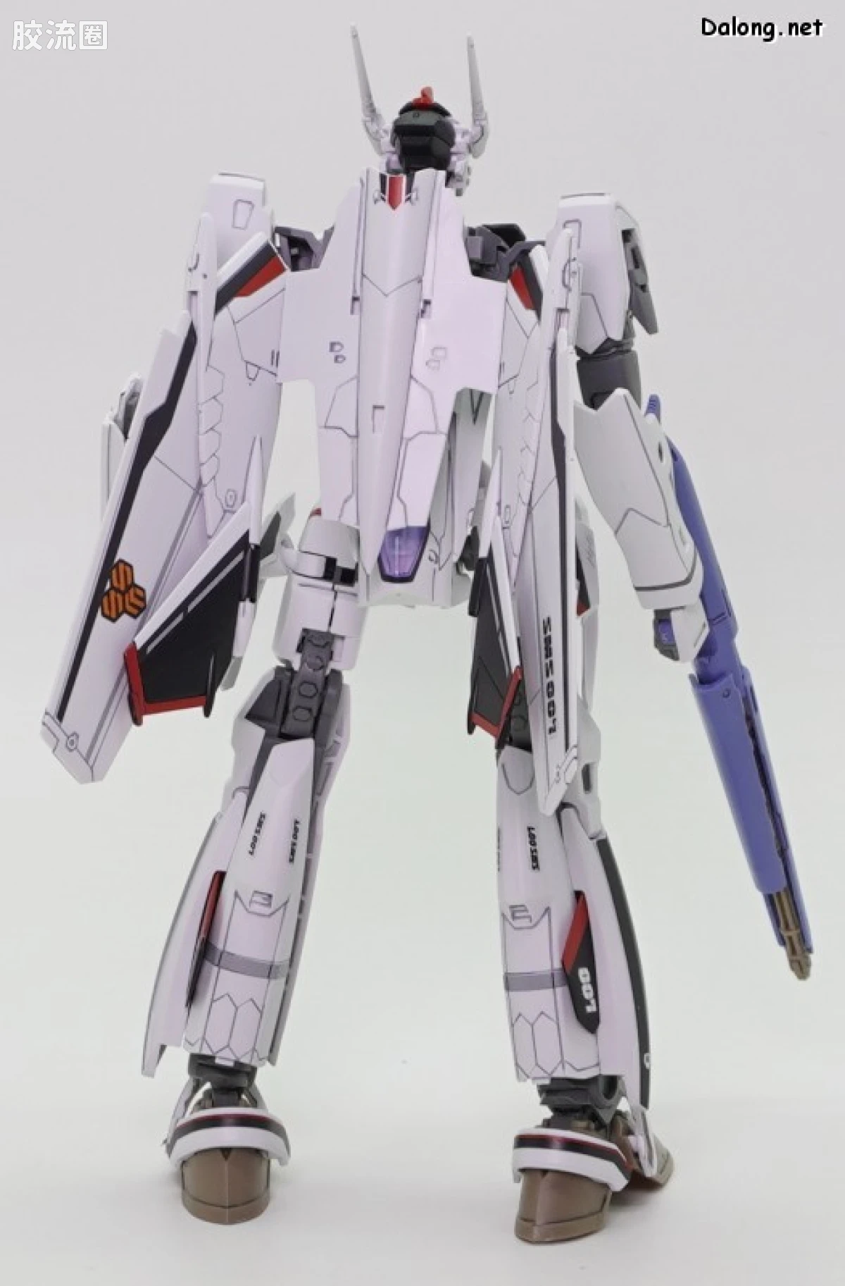 万代超时空要塞系列拼装模型 HG 1/100系列 VF-25F 弥赛亚女武神（早乙女阿尔特机） - 图片