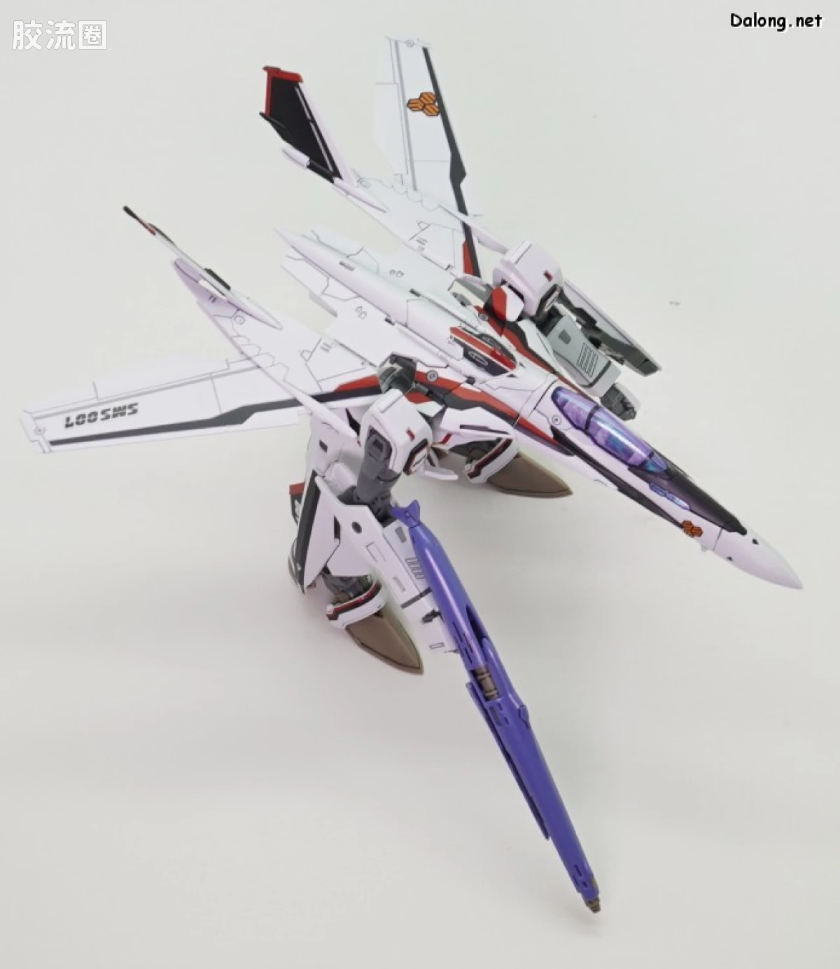 万代超时空要塞系列拼装模型 HG 1/100系列 VF-25F 弥赛亚女武神（早乙女阿尔特机） - 图片