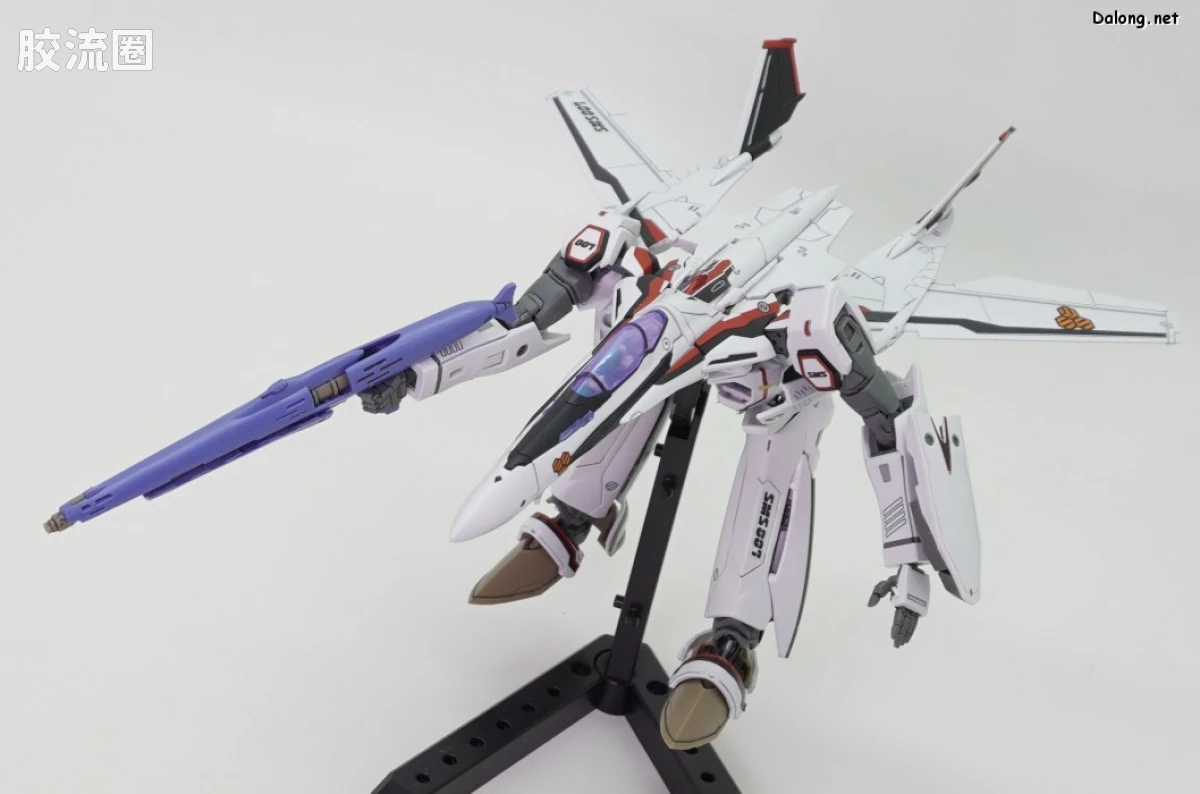 万代超时空要塞系列拼装模型 HG 1/100系列 VF-25F 弥赛亚女武神（早乙女阿尔特机） - 图片