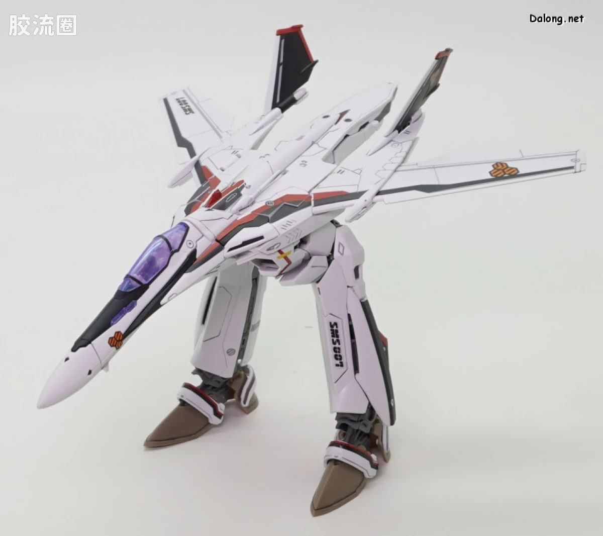 万代超时空要塞系列拼装模型 HG 1/100系列 VF-25F 弥赛亚女武神（早乙女阿尔特机） - 图片