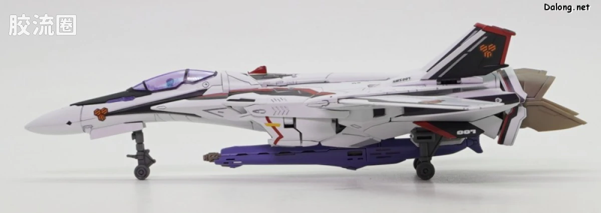 万代超时空要塞系列拼装模型 HG 1/100系列 VF-25F 弥赛亚女武神（早乙女阿尔特机） - 图片