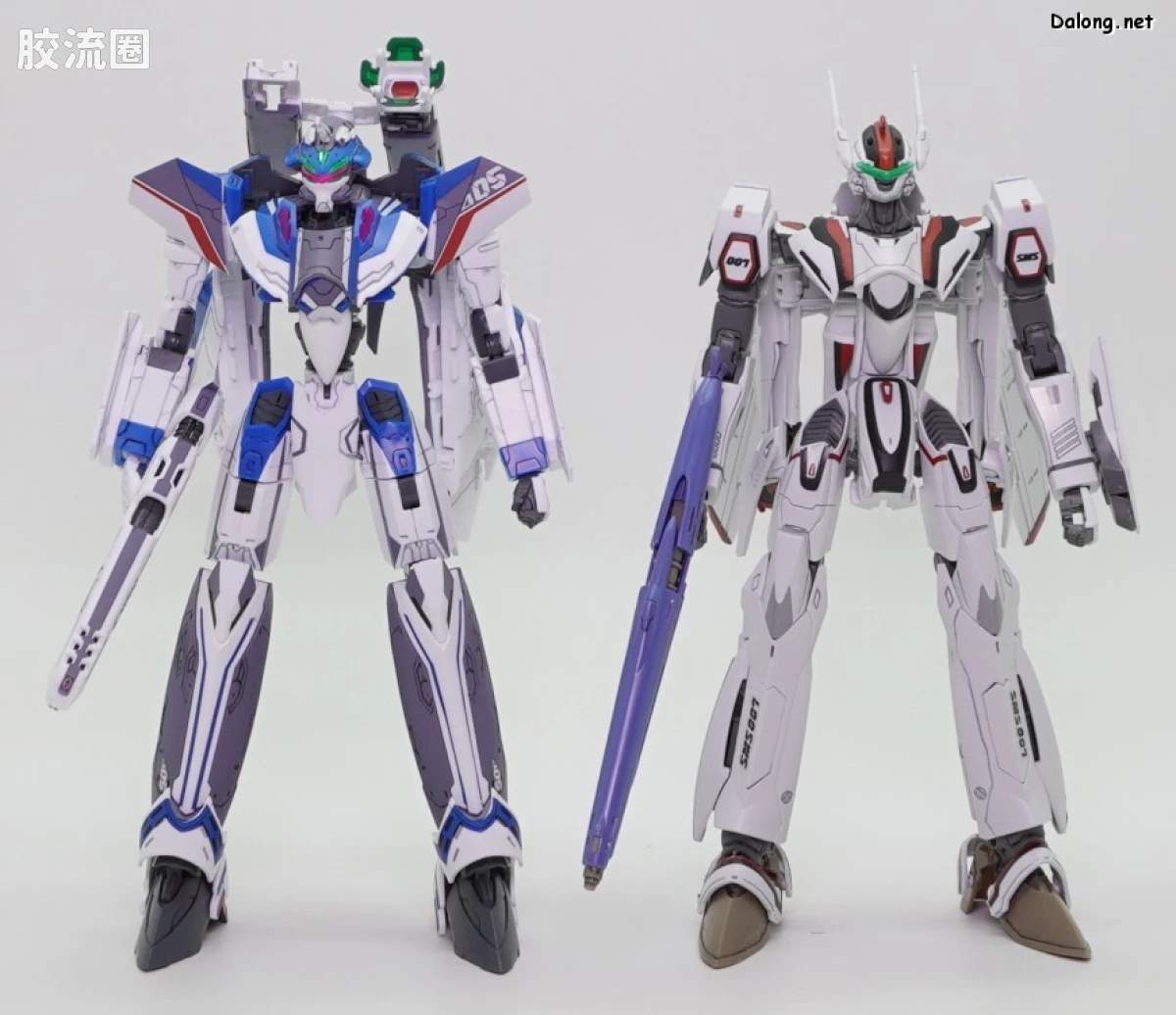 万代超时空要塞系列拼装模型 HG 1/100系列 VF-25F 弥赛亚女武神（早乙女阿尔特机） - 图片
