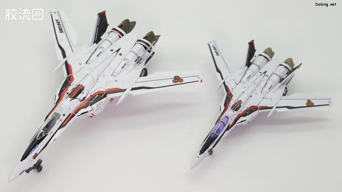 万代超时空要塞系列拼装模型 HG 1/100系列 VF-25F 弥赛亚女武神（早乙女阿尔特机） - 图片