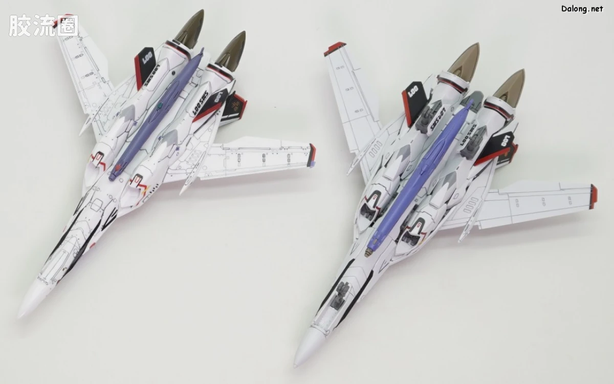万代超时空要塞系列拼装模型 HG 1/100系列 VF-25F 弥赛亚女武神（早乙女阿尔特机） - 图片