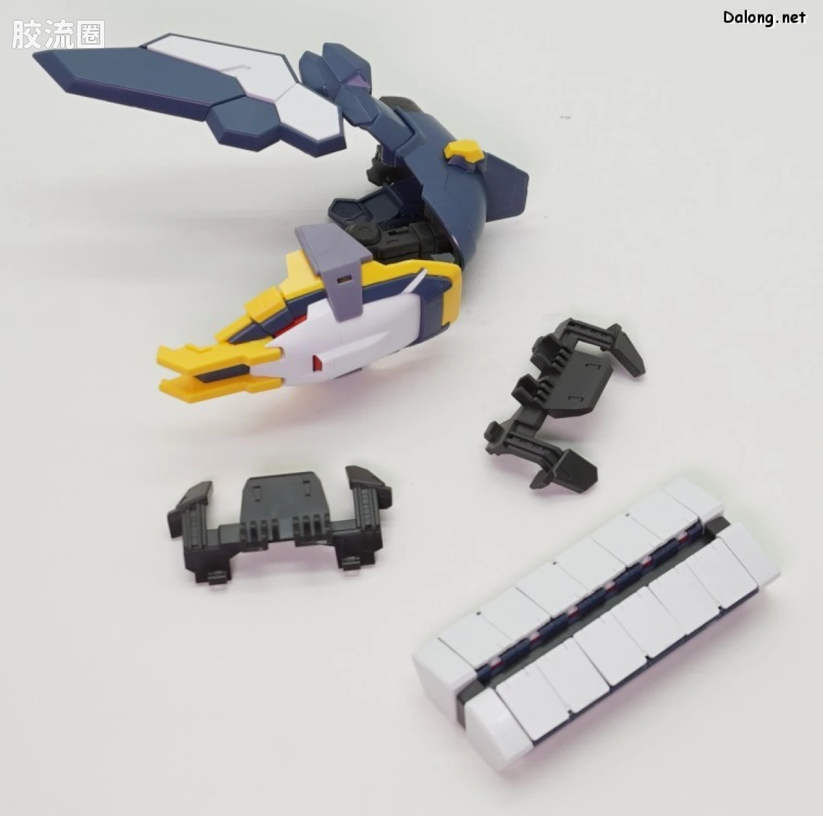MG 网络限定版 沙漠高达EW(犰狳蜥蜴装备) - 图片