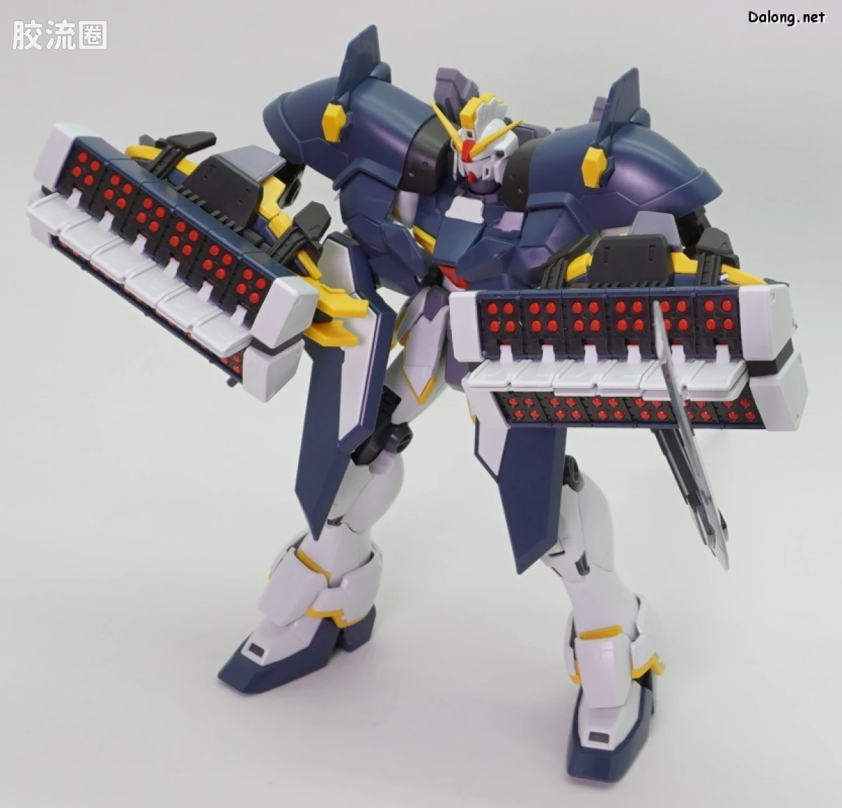 MG 网络限定版 沙漠高达EW(犰狳蜥蜴装备) - 图片