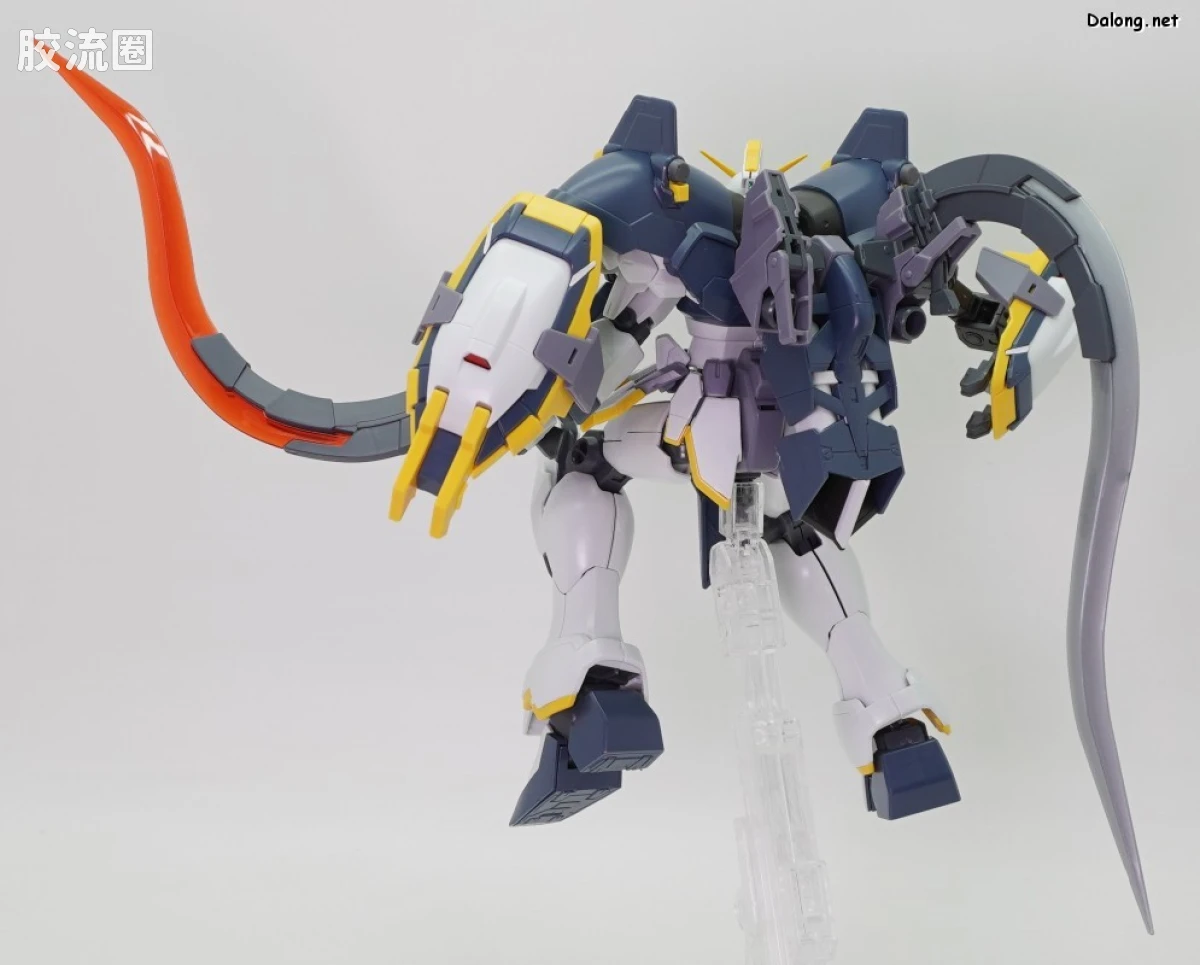 MG 网络限定版 沙漠高达EW(犰狳蜥蜴装备) - 图片