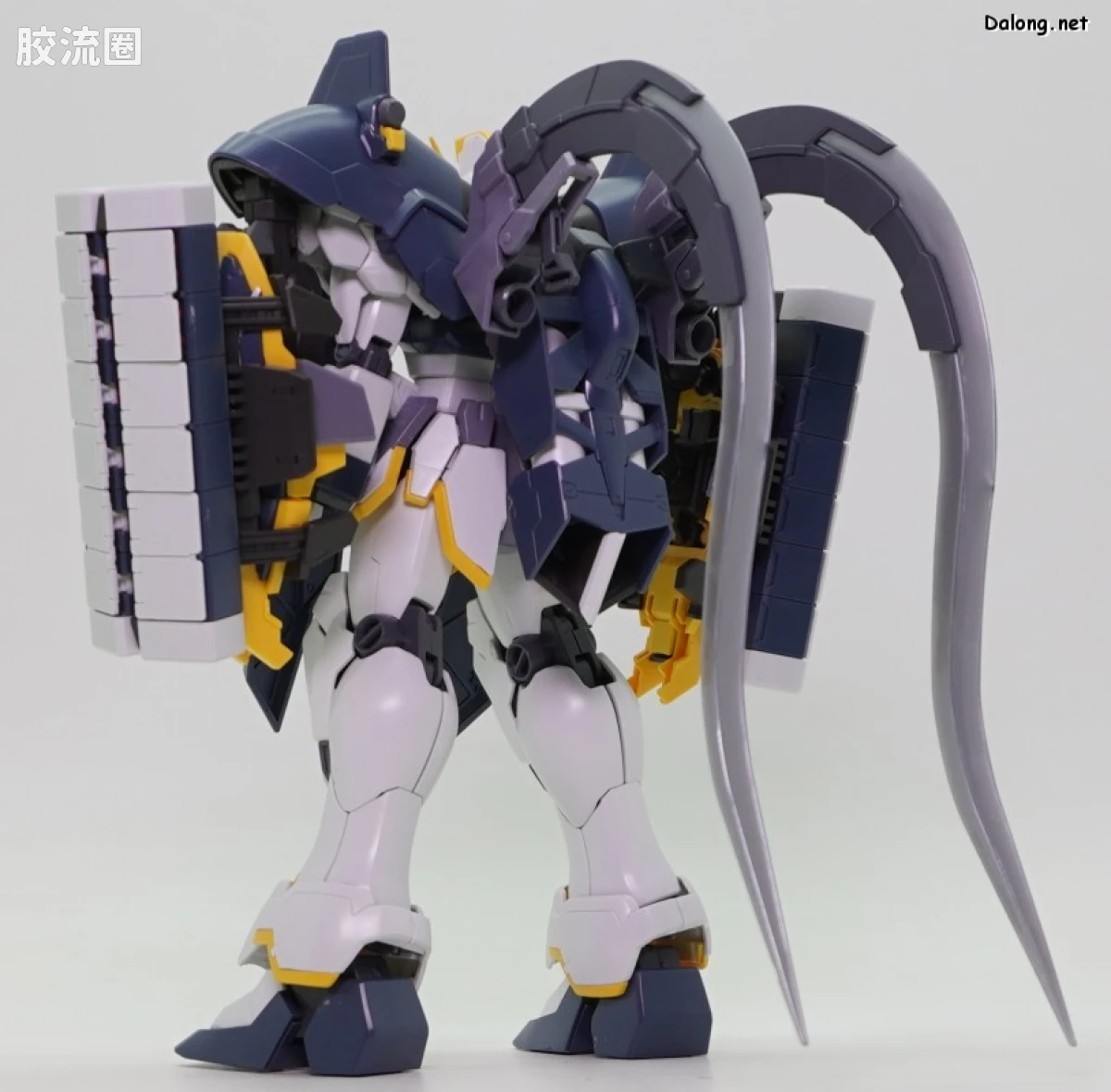 MG 网络限定版 沙漠高达EW(犰狳蜥蜴装备) - 图片