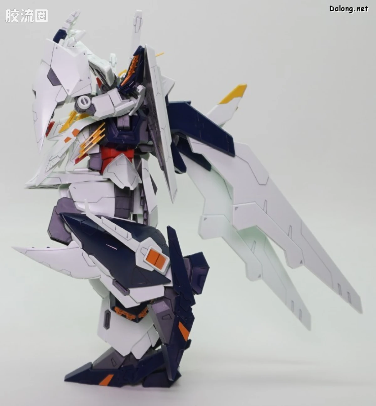 HGUC 普通版 RX-105 Ξ高达 (机动战士高达 闪光的哈萨维 喀耳刻的魔女) - 图片