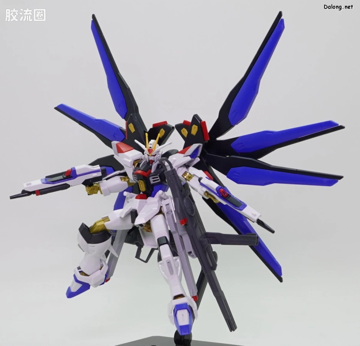 HGUC 网络限定版 强袭自由高达二式&光之翼特效件套装 - 图片