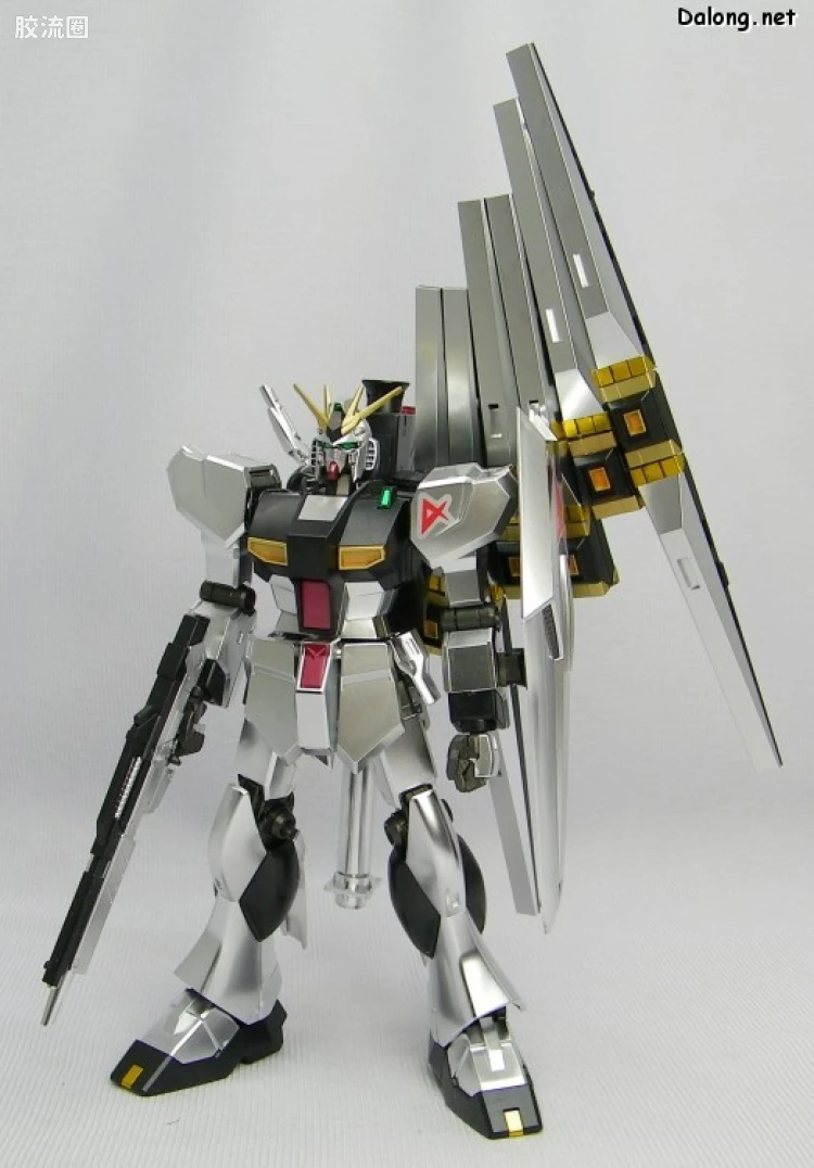 HGUC 特别版 ν高达 金属涂层Ver. - 图片