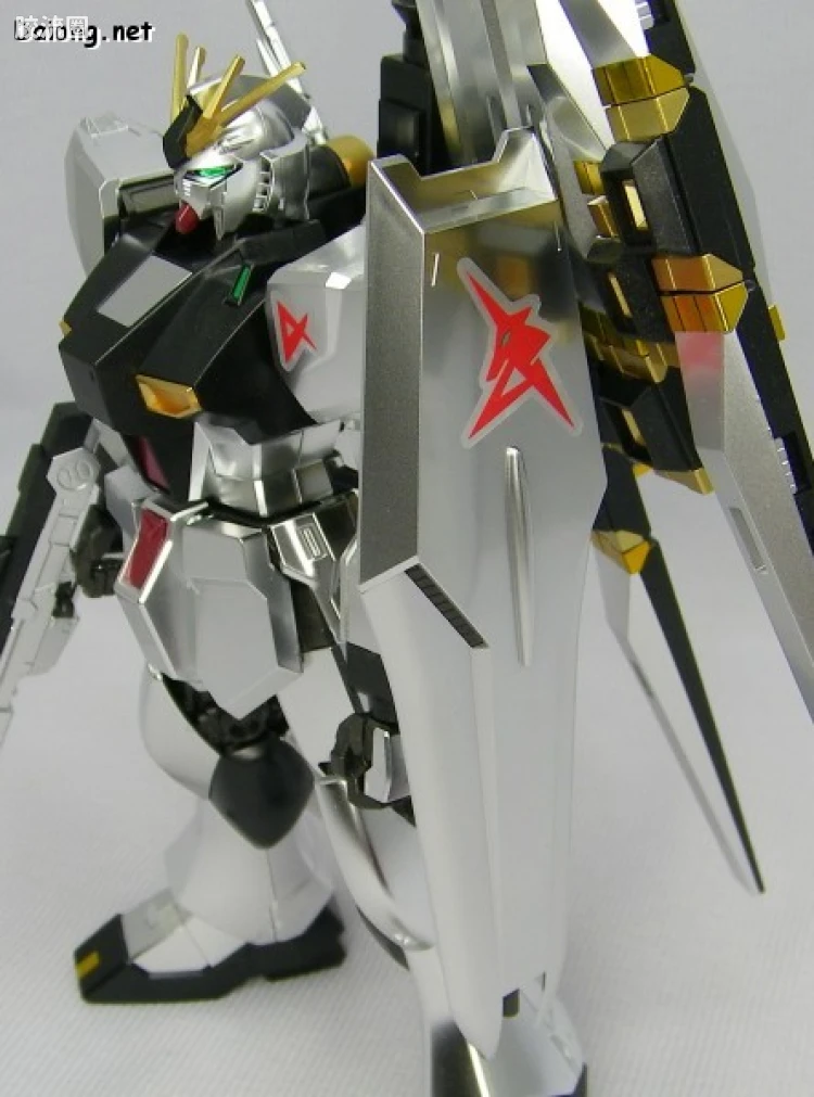 HGUC 特别版 ν高达 金属涂层Ver. - 图片