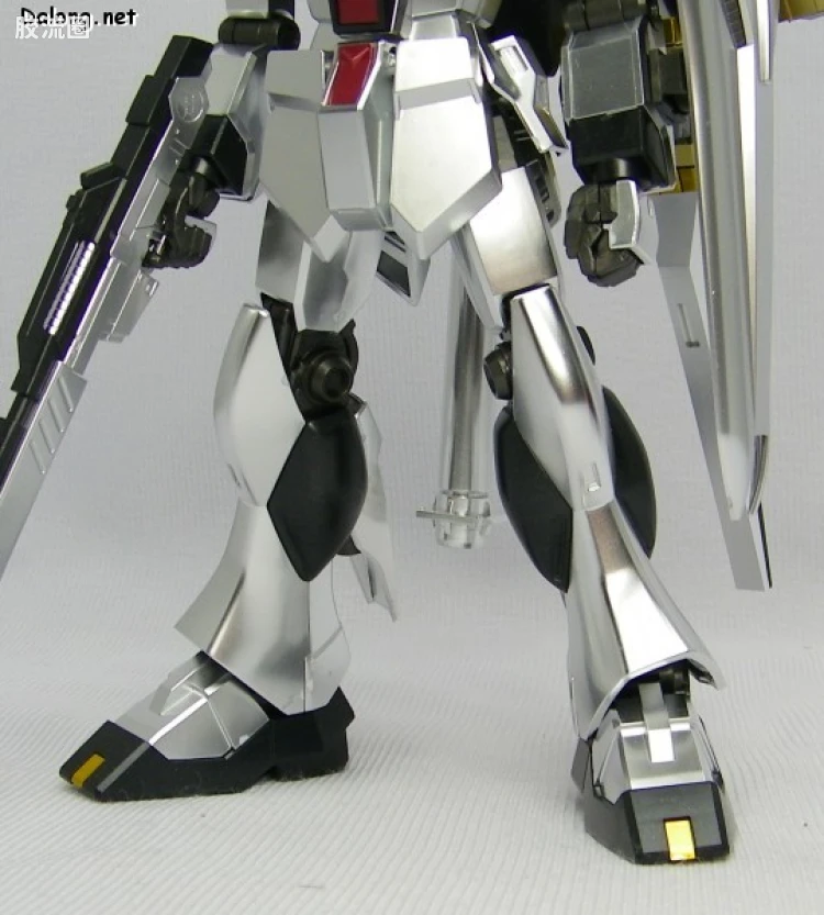 HGUC 特别版 ν高达 金属涂层Ver. - 图片