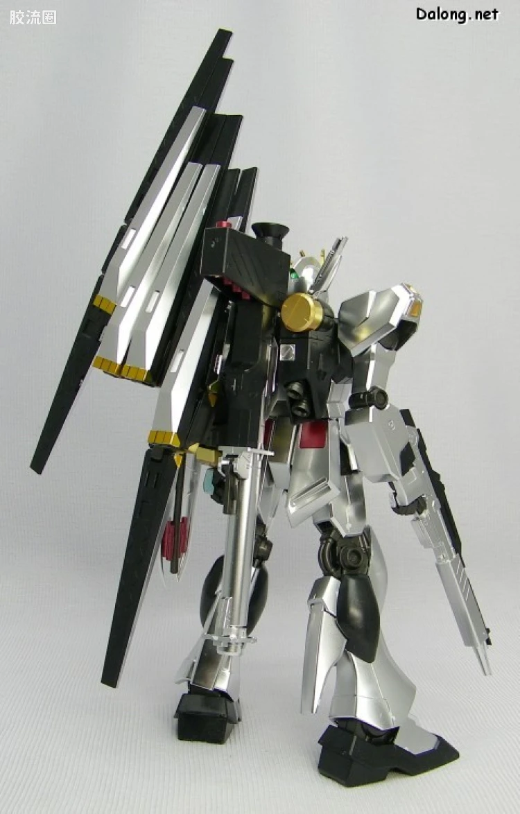 HGUC 特别版 ν高达 金属涂层Ver. - 图片