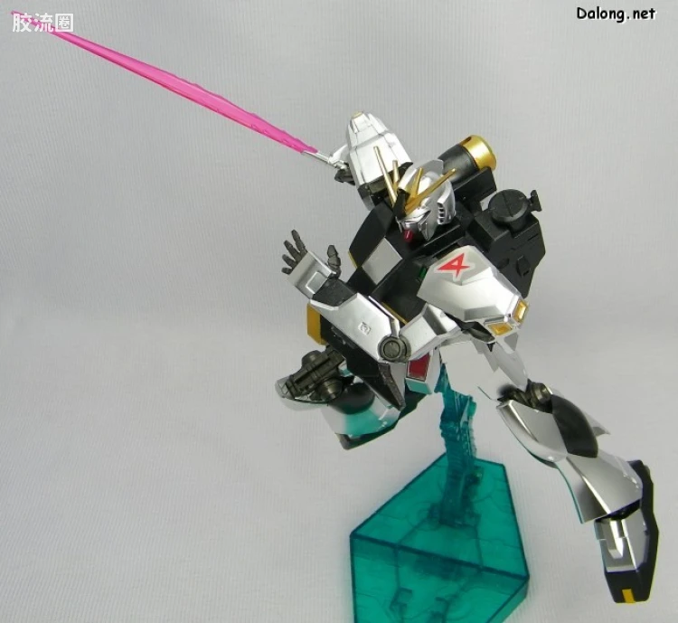 HGUC 特别版 ν高达 金属涂层Ver. - 图片