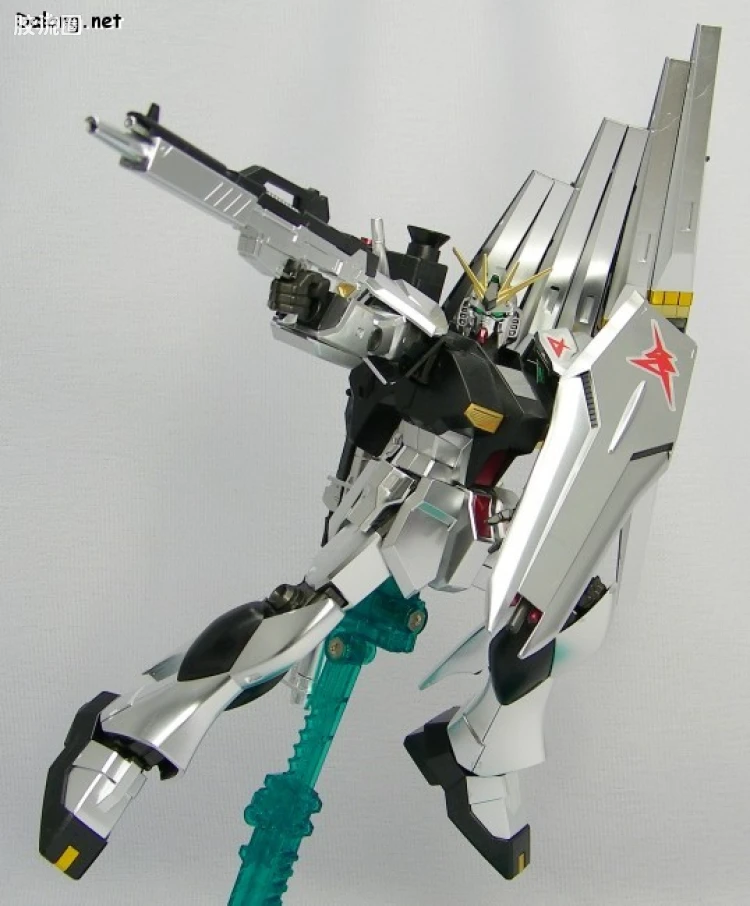 HGUC 特别版 ν高达 金属涂层Ver. - 图片