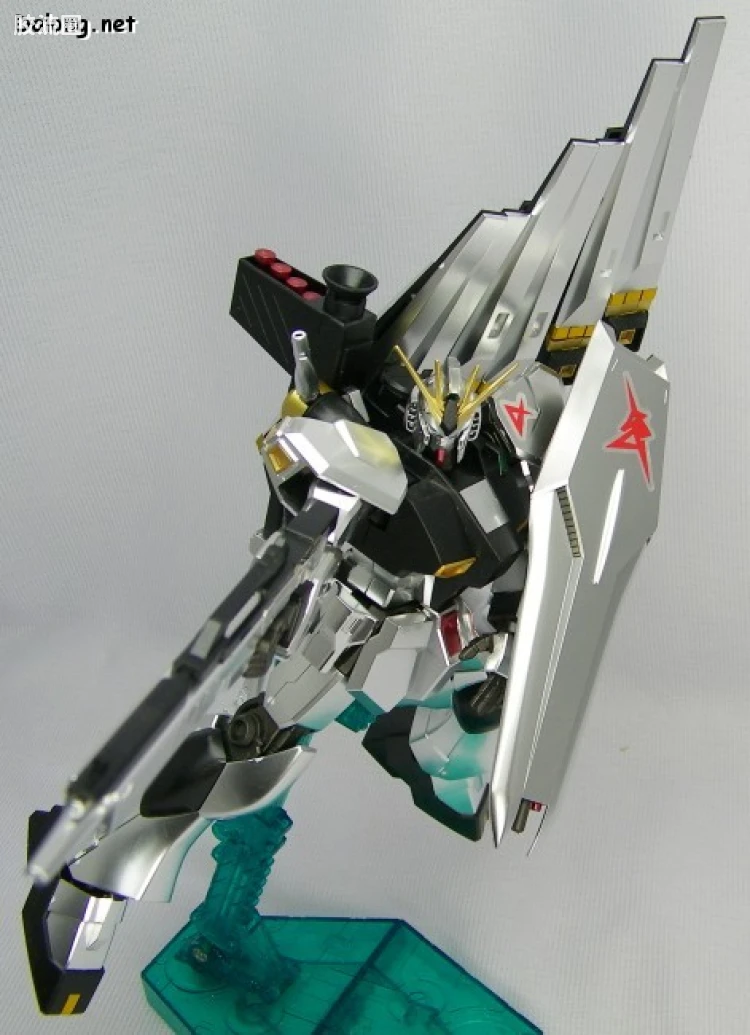 HGUC 特别版 ν高达 金属涂层Ver. - 图片