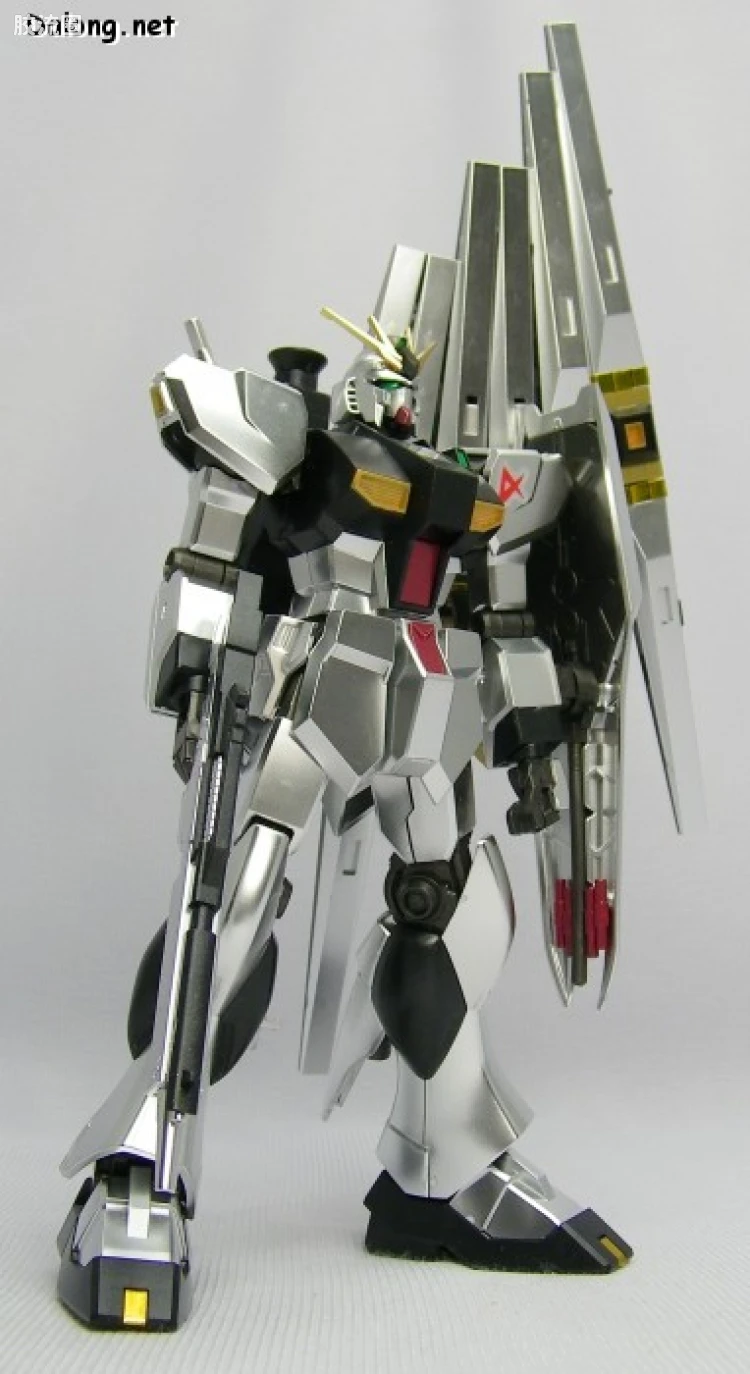 HGUC 特别版 ν高达 金属涂层Ver. - 图片