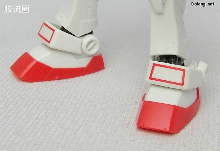 HGUC HG 30周年纪念版 (非HGUC) RX-78-2 高达 Ver.G30th 7-11配色 - 图片