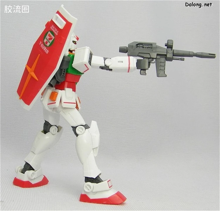 HGUC HG 30周年纪念版 (非HGUC) RX-78-2 高达 Ver.G30th 7-11配色 - 图片