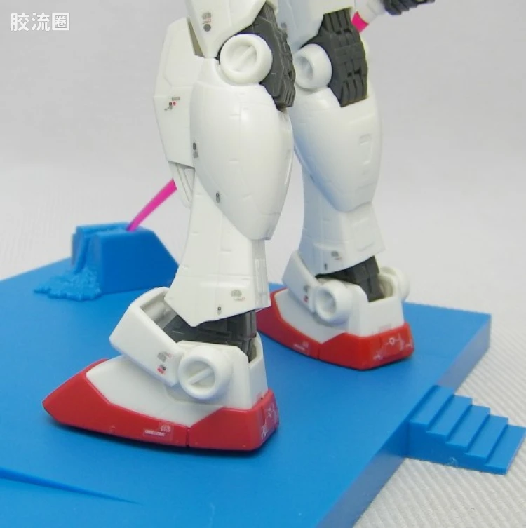 HGUC HG 30周年纪念版 (非HGUC) RX-78-2 高达 Ver.G30th (RG1/1高达计划) - 图片