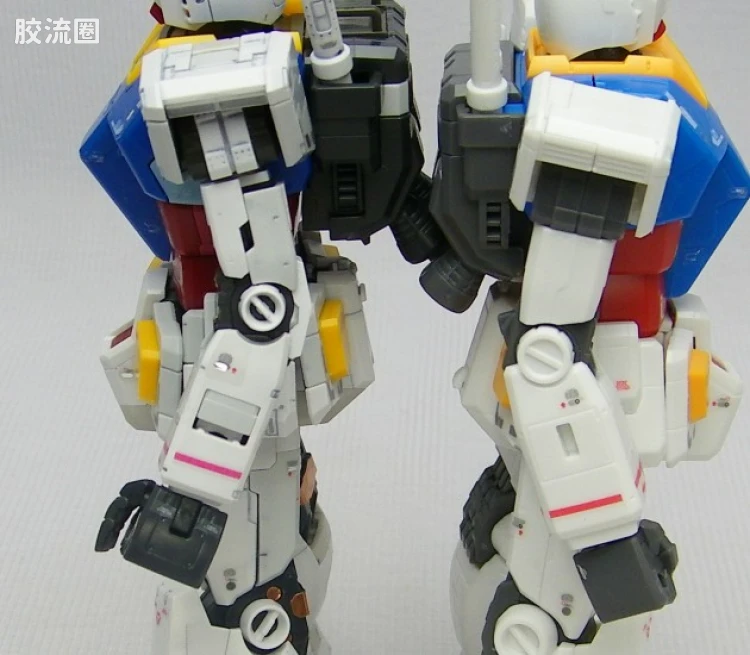 HGUC HG 30周年纪念版 (非HGUC) RX-78-2 高达 Ver.G30th (RG1/1高达计划) - 图片