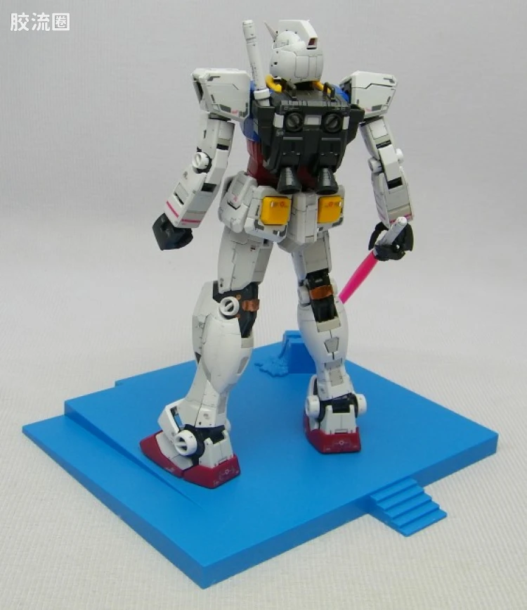 HGUC HG 30周年纪念版 (非HGUC) RX-78-2 高达 Ver.G30th (RG1/1高达计划) - 图片