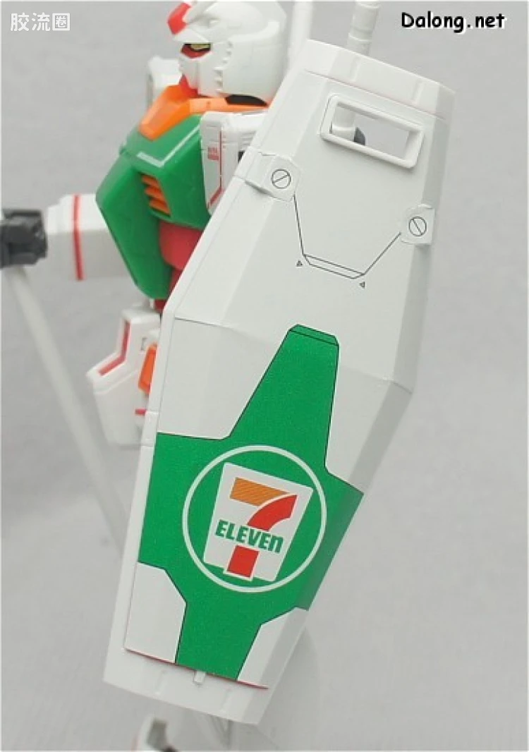 HGUC HG 30周年纪念版 (非HGUC) RX-78-2 高达 Ver.G30th 7-11配色 ver.1.5 - 图片