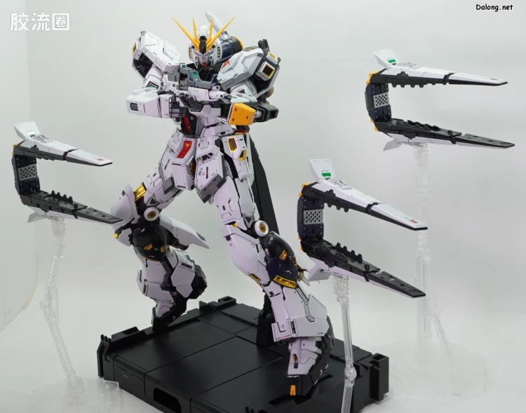 PG Unleashed RX-93 ν高达 - 图片
