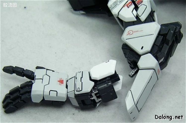 PG 普通版 GAT-X105 强袭高达 - 图片