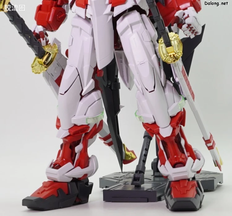 PG 网络限定版 异端高达红色机·改 - 图片