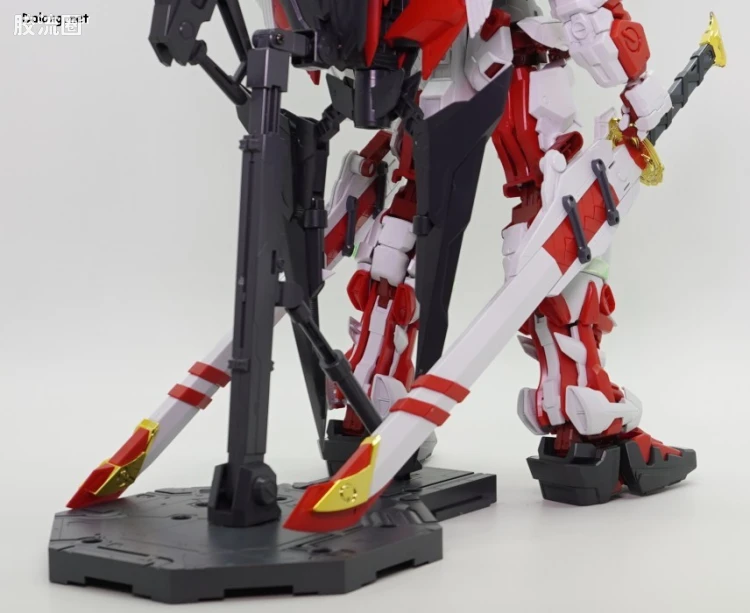 PG 网络限定版 异端高达红色机·改 - 图片