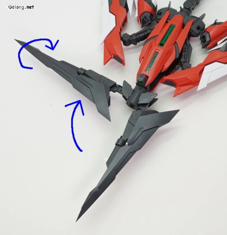 PG 网络限定版 异端高达红色机·改 - 图片