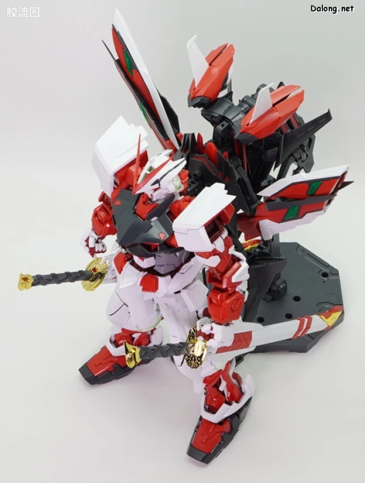 PG 网络限定版 异端高达红色机·改 - 图片