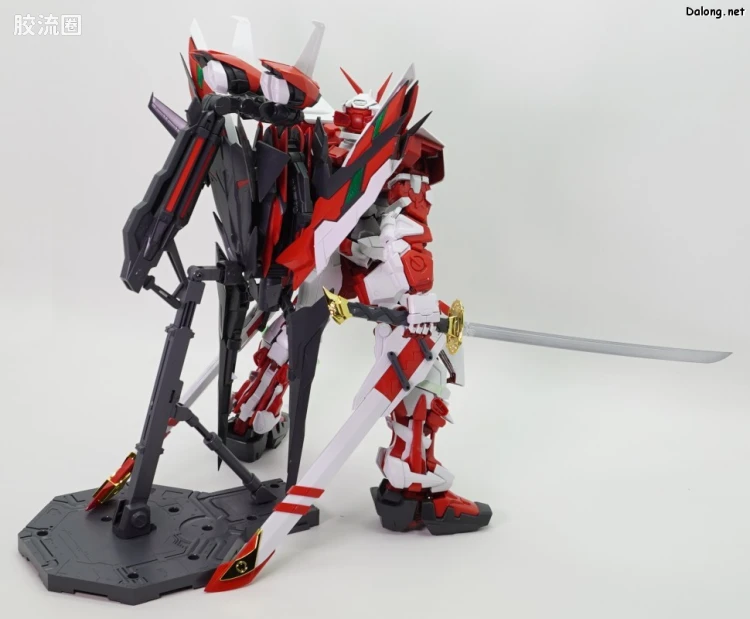 PG 网络限定版 异端高达红色机·改 - 图片