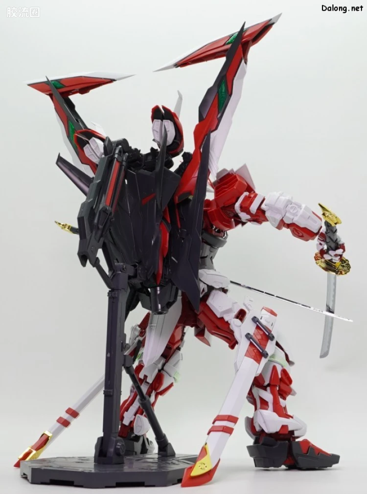 PG 网络限定版 异端高达红色机·改 - 图片
