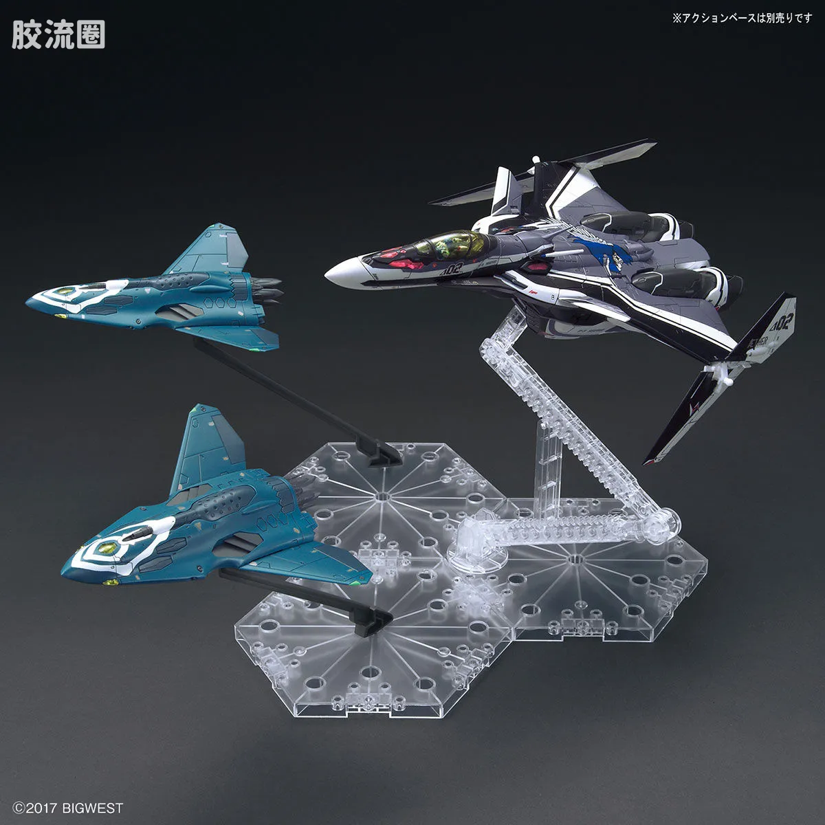 万代超时空要塞系列拼装模型 1比72 VF-31F 齐格飞/Lil Draken装备(疾风·因梅尔曼机) - 图片
