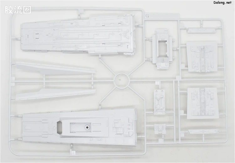 万代 星球大战系列拼装模型 载具系列 1/72 千年隼 - 图片