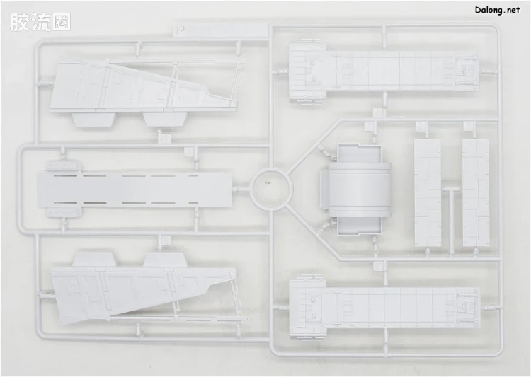 万代 星球大战系列拼装模型 载具系列 1/72 千年隼 - 图片