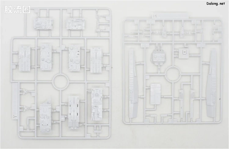 万代 星球大战系列拼装模型 载具系列 1/72 千年隼 - 图片