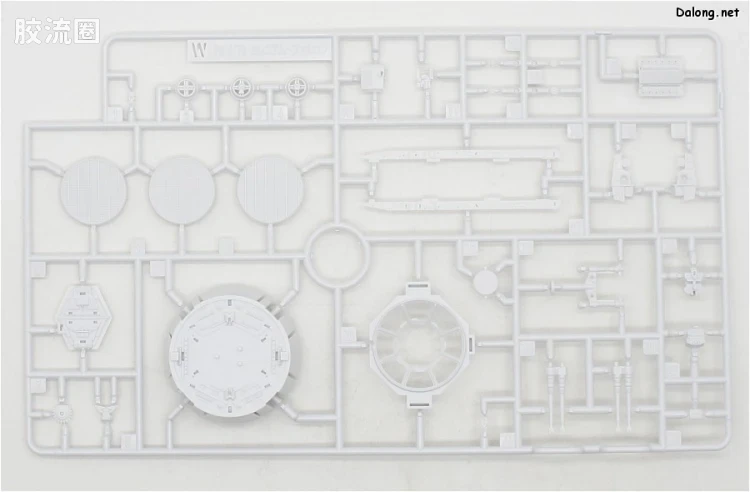 万代 星球大战系列拼装模型 载具系列 1/72 千年隼 - 图片