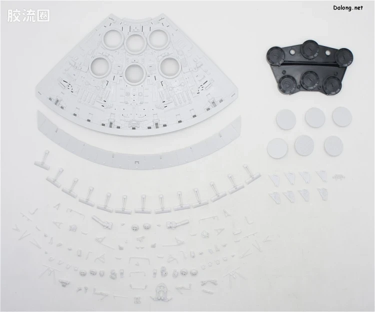 万代 星球大战系列拼装模型 载具系列 1/72 千年隼 - 图片