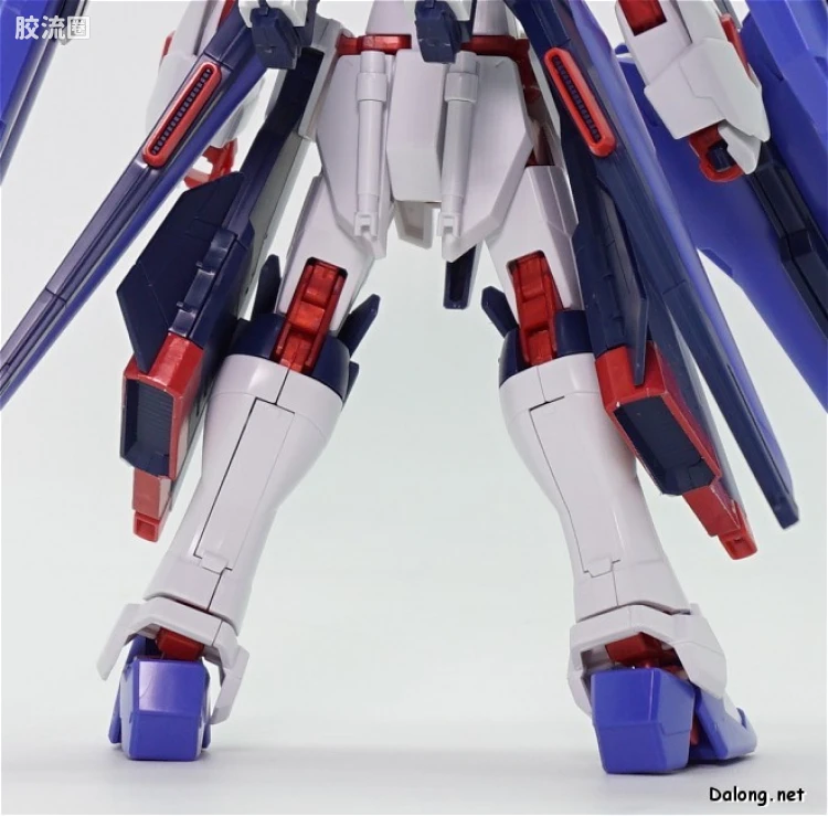 钢普拉Build 综合 HGBF 053 惊异强袭自由高达 - 图片