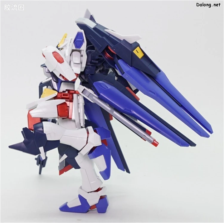 钢普拉Build 综合 HGBF 053 惊异强袭自由高达 - 图片